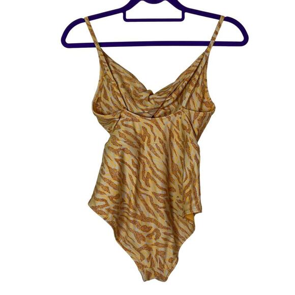 aerie Sz M Twist Front Cut Out One Piece Full Coverage Swimsuit Orange Yellow - Picture 4 of 16